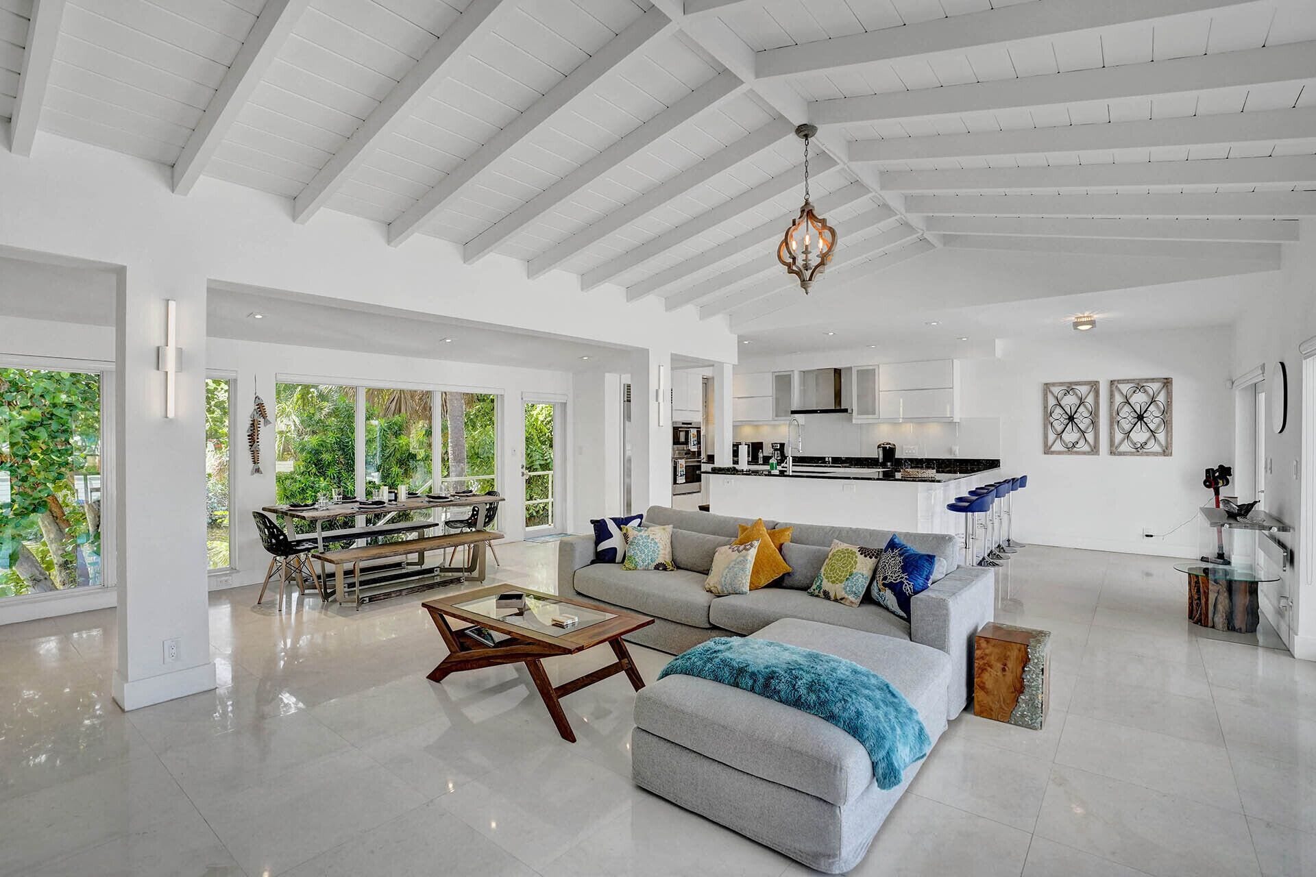 Smart TV, tenis de mesa y estéreo 