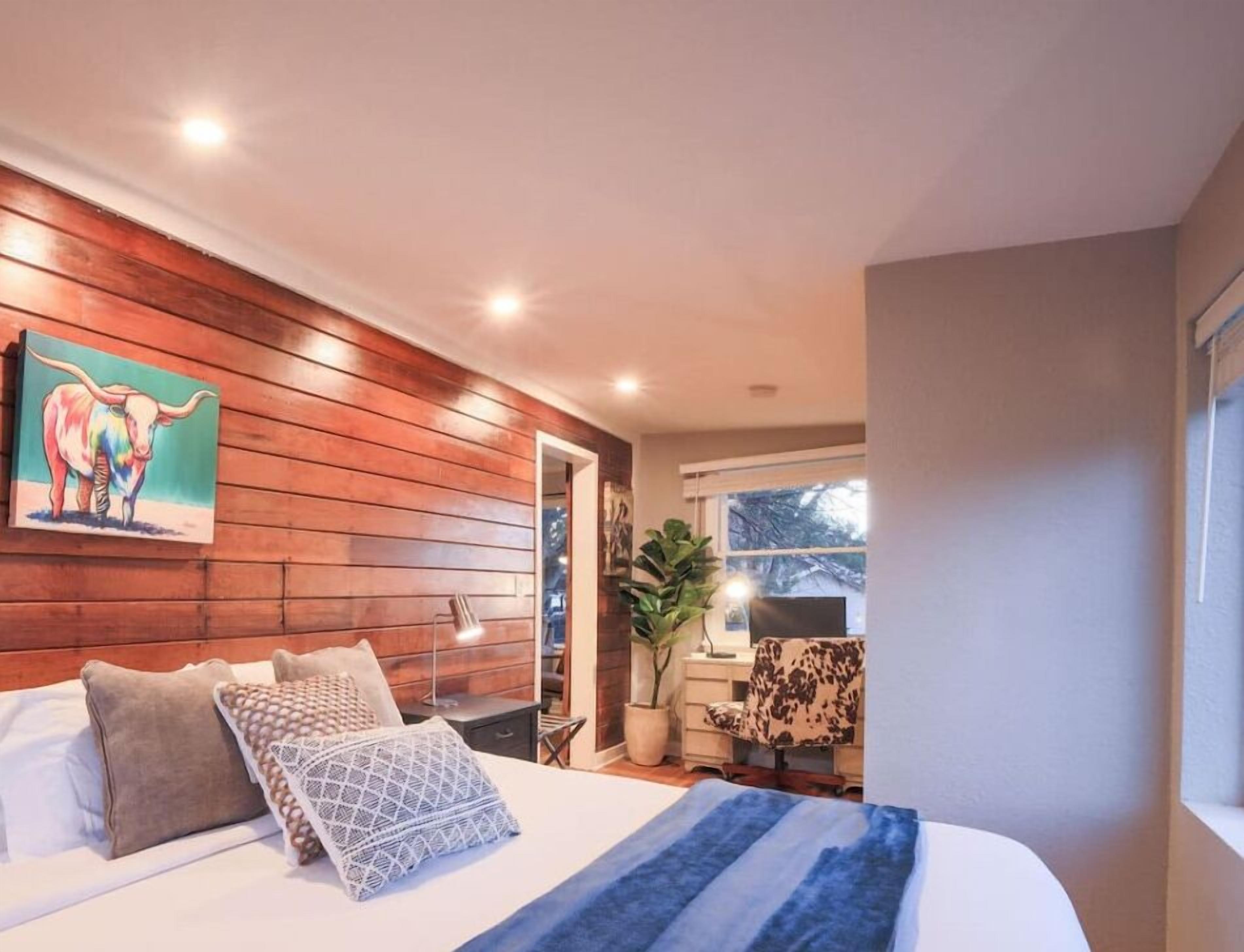 1 chambre, bureau, fer et planche à repasser, Wi-Fi gratuit