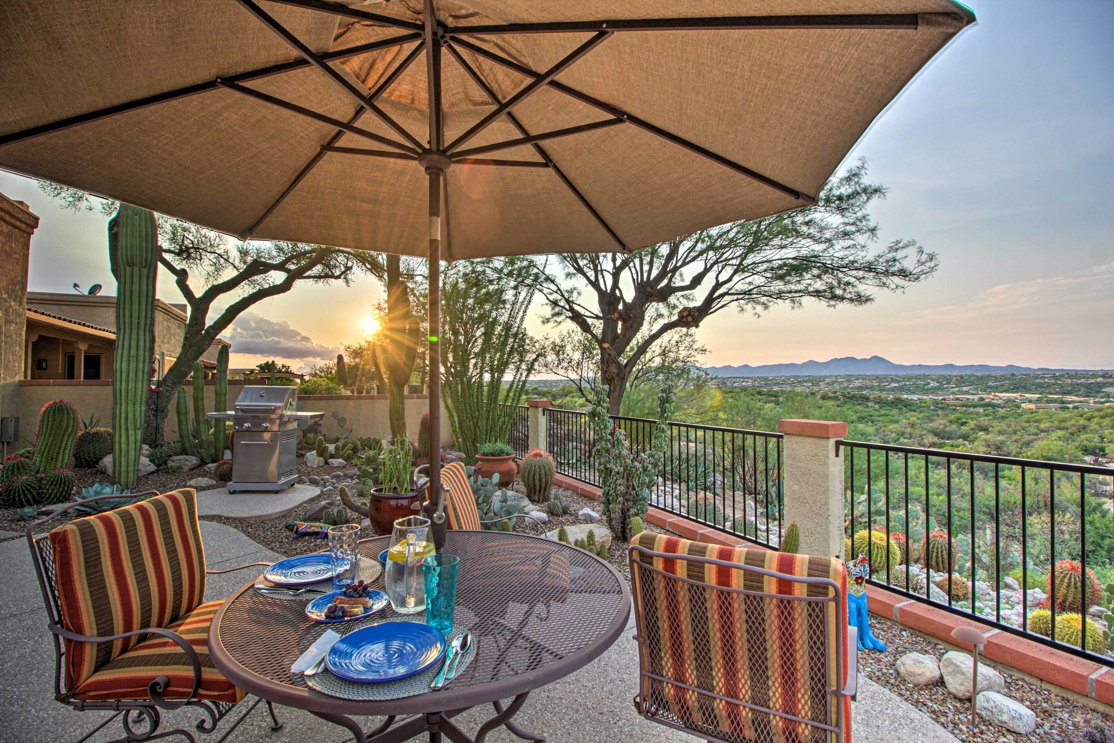 Oro Valley Getaway w/ Patio, BBQ & Mountain Views!