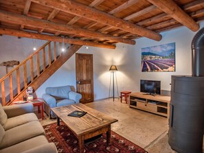 TV, fireplace, DVD player, table tennis