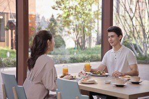 Ontbijt (CNY 88 per persoon)