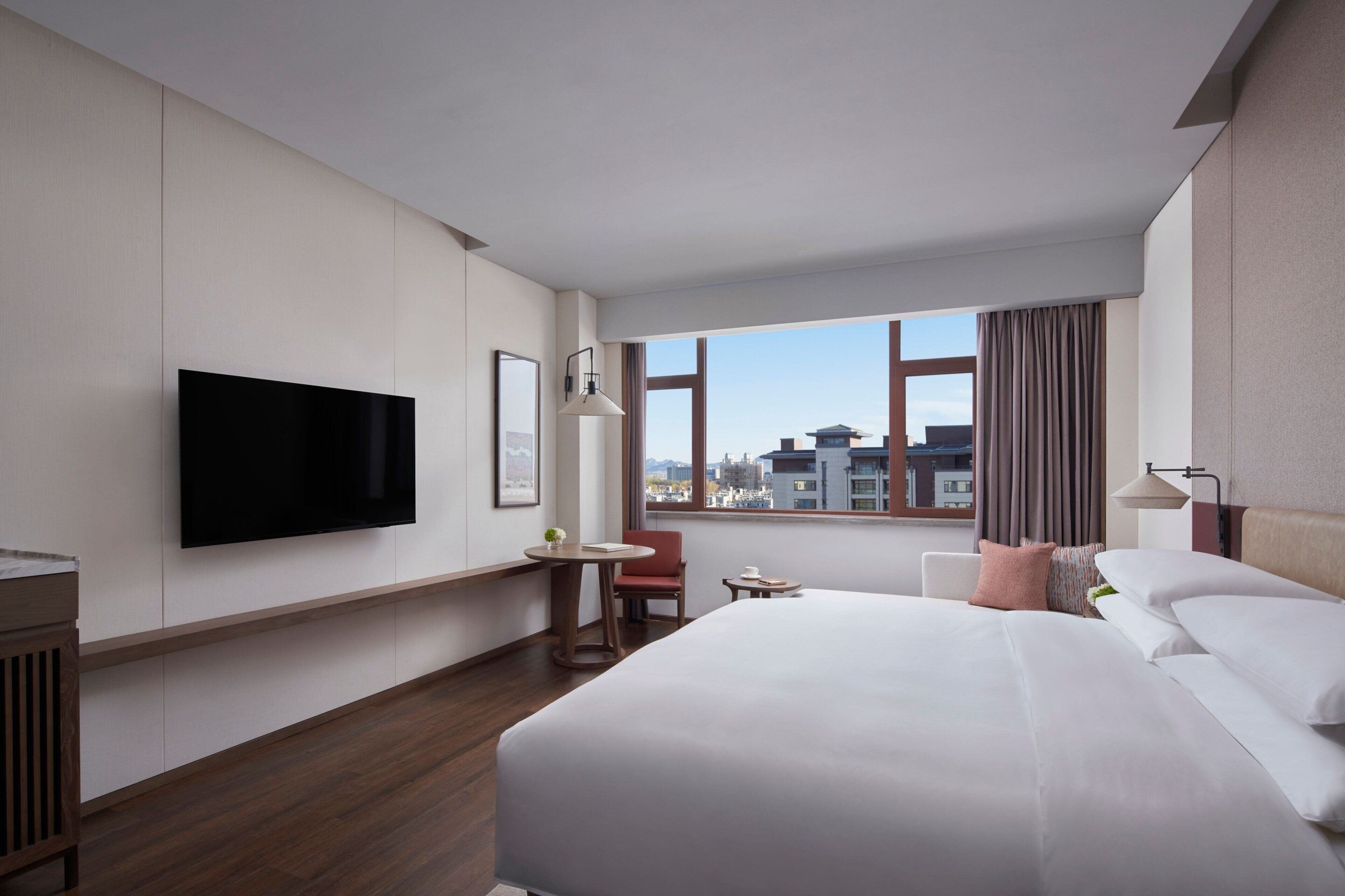 Premium bedding, down duvets, minibar, in-room safe