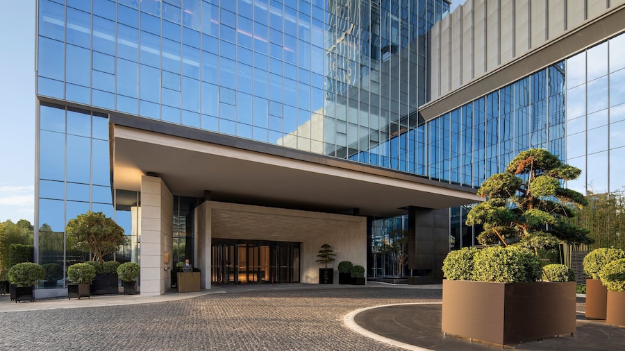 Courtyard by Marriott Luoyang