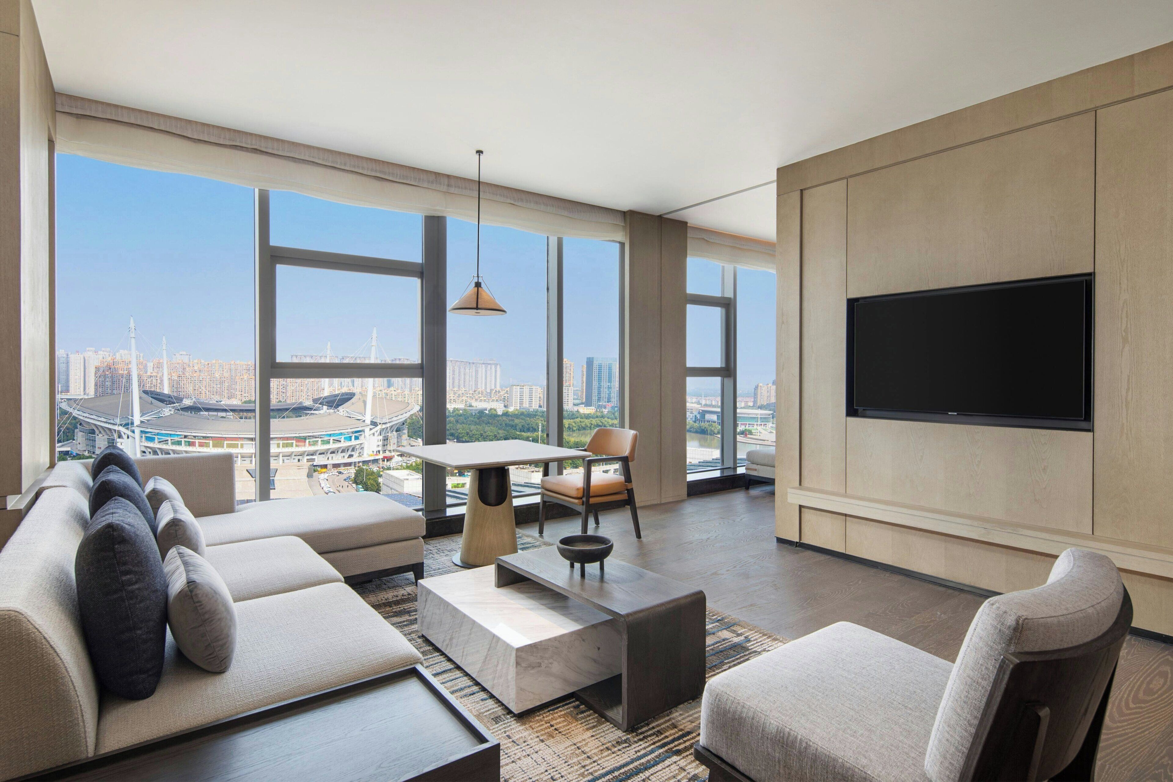 迷你吧、客房内保险箱、遮光窗帘、熨斗/熨衣板