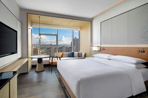 豪華客房, 1 張特大雙人床 | 迷你吧、客房內保險箱、遮光布/窗簾、熨斗/熨衣板