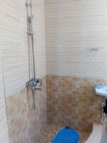 Free toiletries, hair dryer, towels, soap