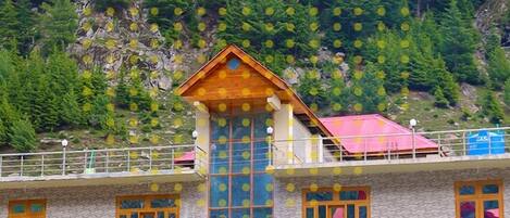 Fachada de la propiedad