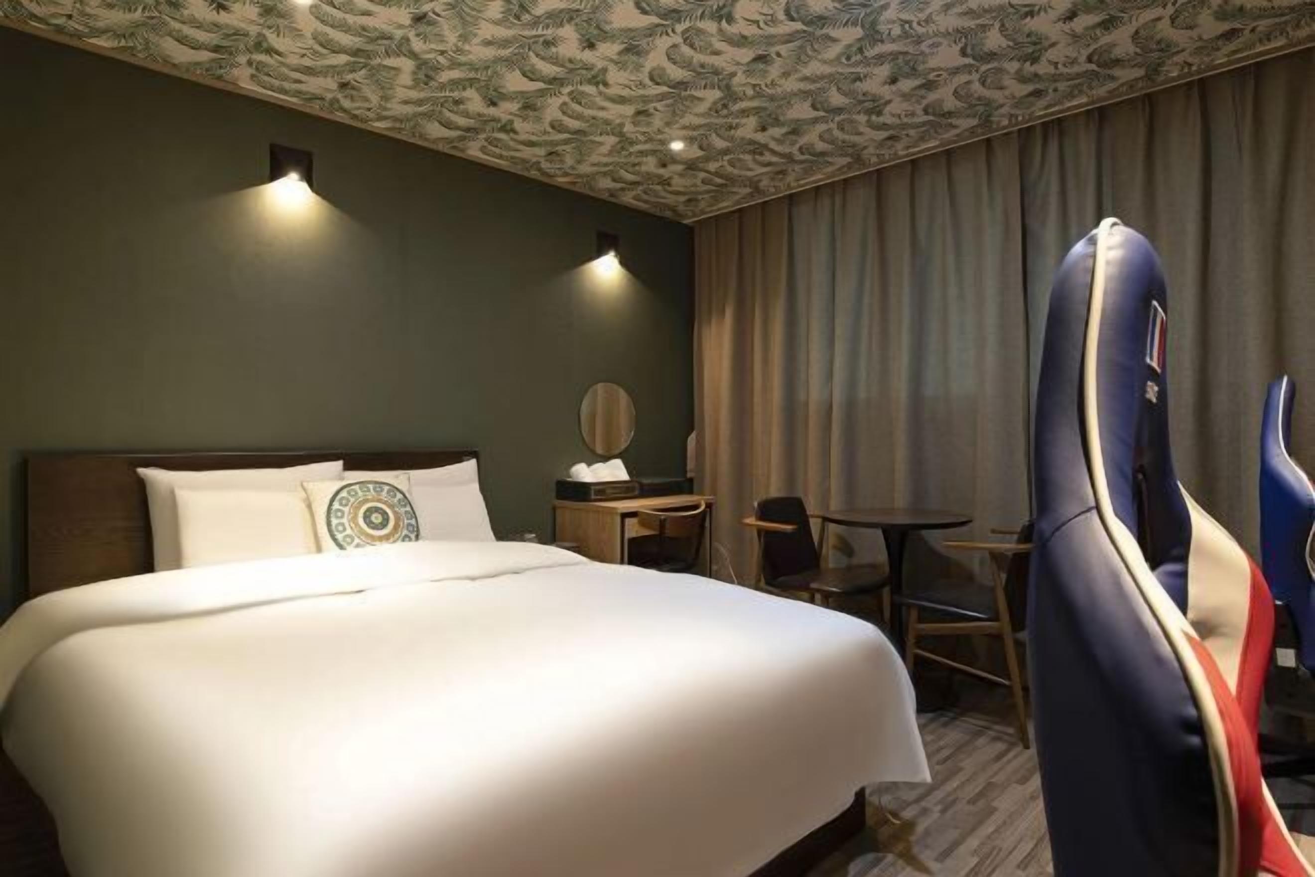 Wifi gratis y ropa de cama