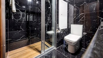 Duş, geniş duş başlığı, lüks banyo/kozmetik ürünleri