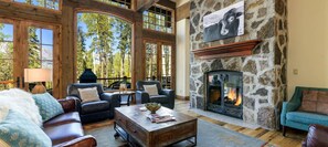 House, Multiple Beds | Living room | 42-inch TV with cable channels, fireplace