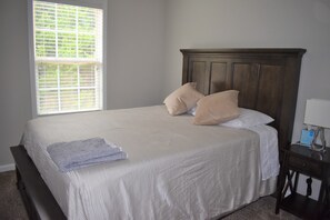 3 bedrooms, WiFi - Cozy Townhome (Braselton)