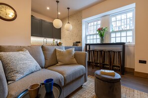 Luxury Apartment | Living area