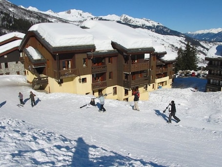 Exterior. Renovated divisible studio with balcony and pets allowed in Valmorel
