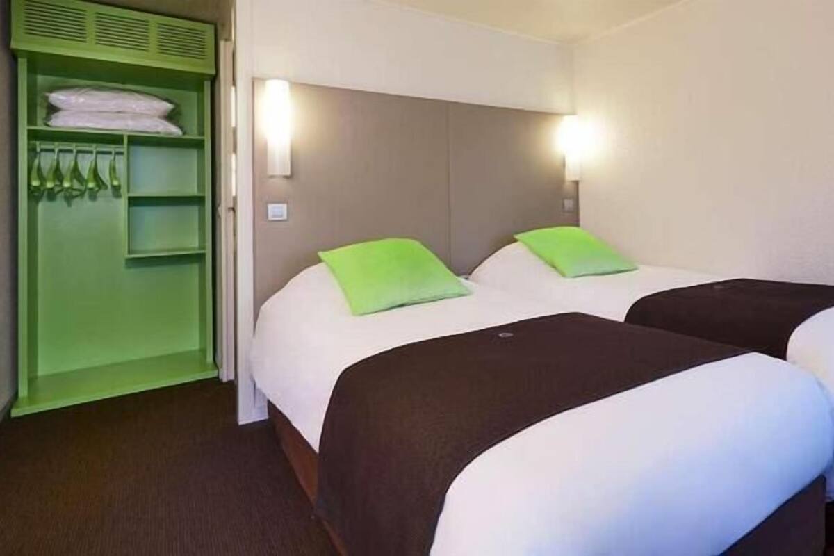 Premium bedding, free WiFi, bed sheets