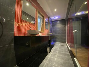 Luxe villa | Badkamer