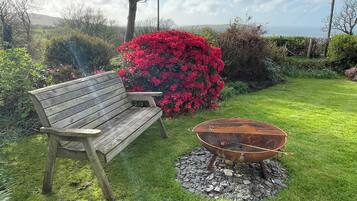 Cottage | Property grounds