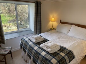 Cottage | Interior - Penllain (Newport)