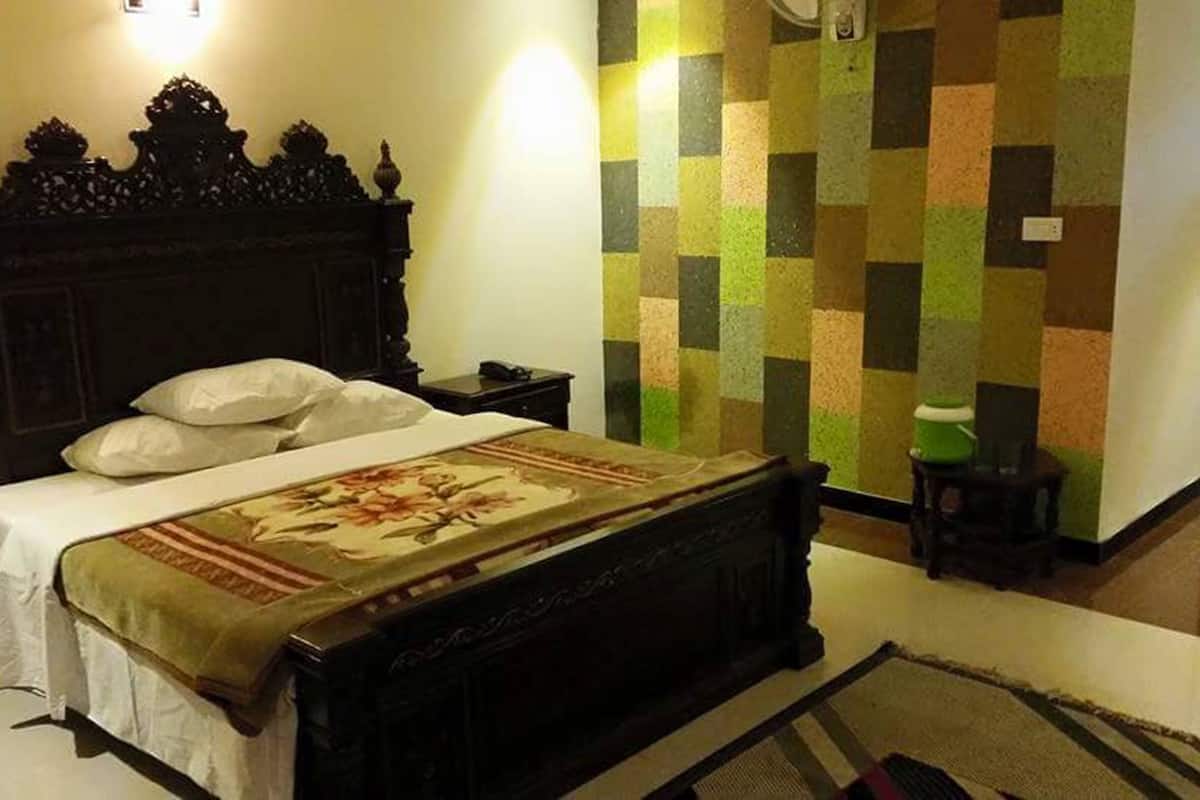 Chambre Double Deluxe | 1 chambre, rideaux occultants, fer et planche Ă repasser, Wi-Fi gratuit