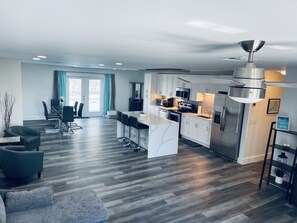 Interior - Villa Suntrace-Dog Friendly With Private Pool & Close to Everything! (Cape Coral)
