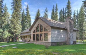 Exterior - Vallecito Lake Family Retreat - Large Patio, Yard, Ample Parking, Pool Table (Bayfield)