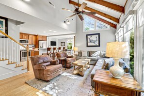 TV, DVD-spiller og kontorer