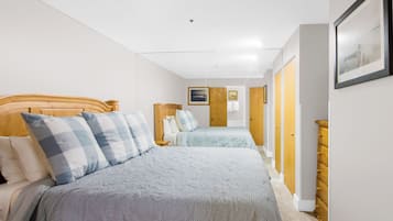 1 chambre, fer et planche à repasser, accès au Wi-Fi (inclus)