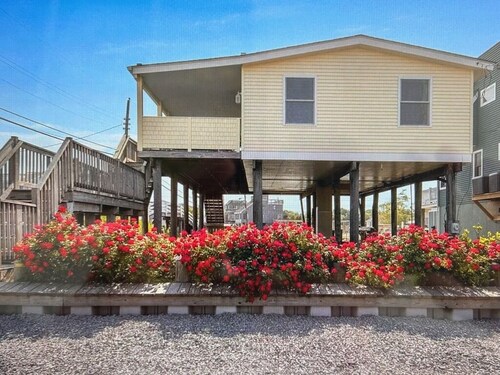 Minutes to Long Beach Island , Water Front Mallard Island Getaway !