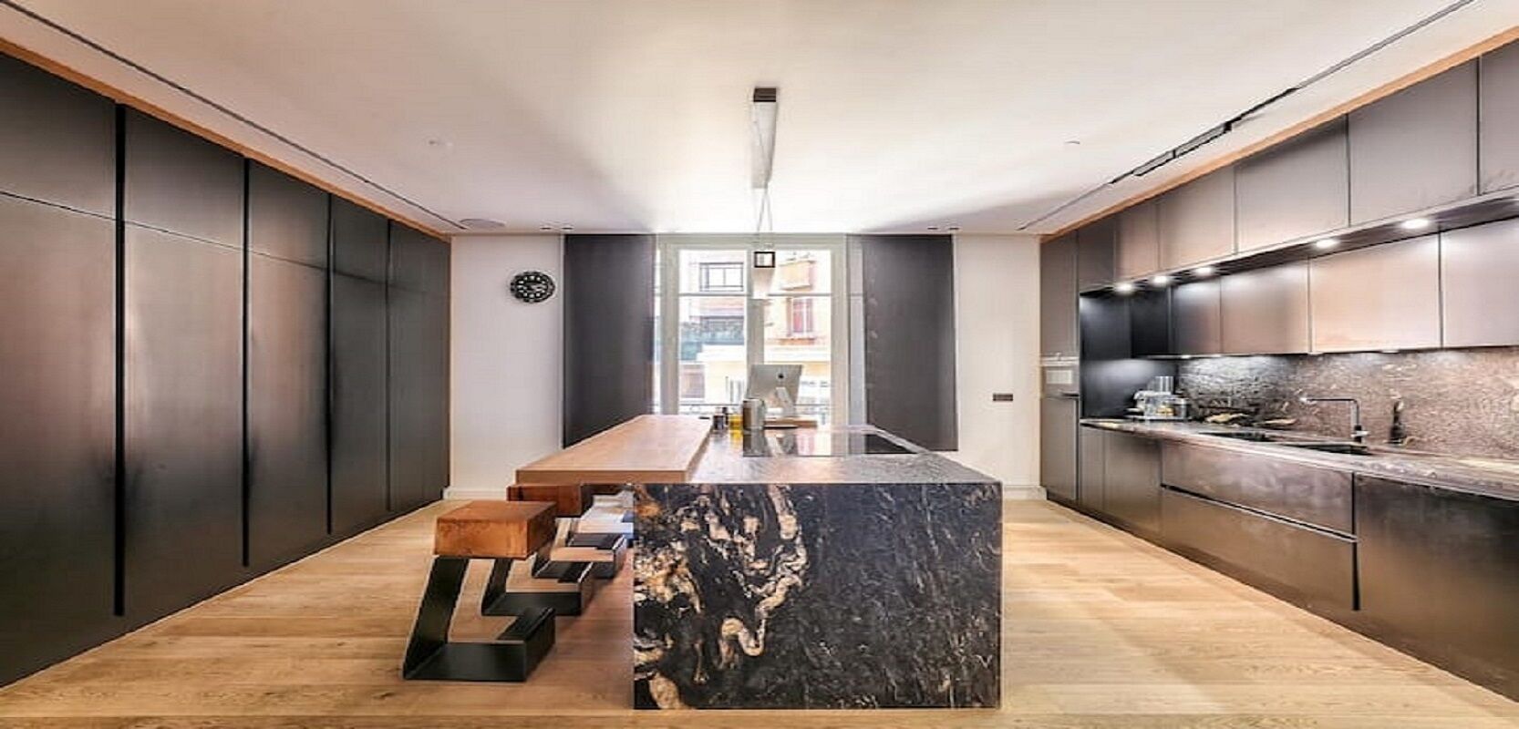 Refrigerador, microondas, horno, placa de cocina