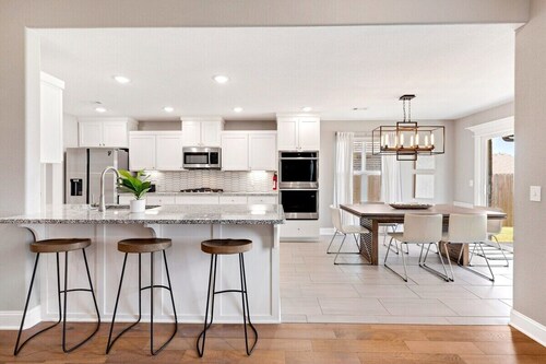 The Marigold - Modern - 5 mi to Downtown