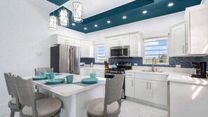 Fridge, cookware/dishes/utensils