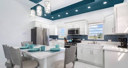 Fortune Rise. Car Rental available