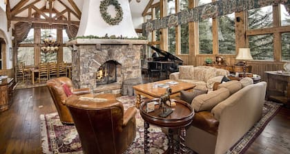 349 Holden Rd. 5 Bedroom Home by RedAwning