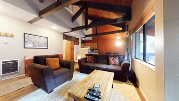 Condo, 1 Bedroom | Living area | Smart TV, DVD player