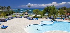 Alberca al aire libre 