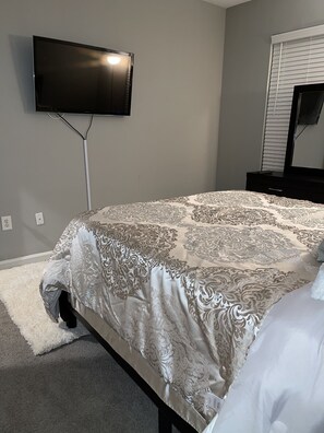 1 多间卧室、WiFi