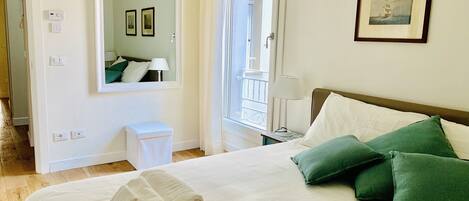 3 camere, ferro/asse da stiro, Wi-Fi gratuito, lenzuola