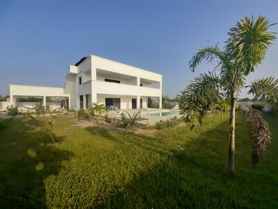 Cap Skirring Superb apartment in a private villa with swimming pool.