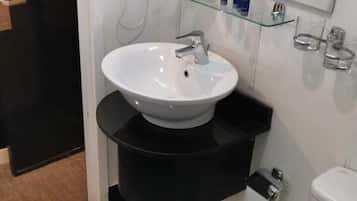 Ducha y bañera combinadas y cabezal de ducha tipo lluvia