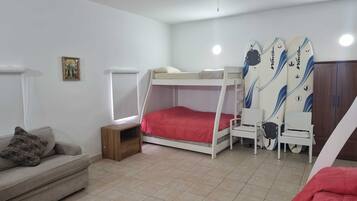 3 bedrooms, desk, iron/ironing board, travel crib