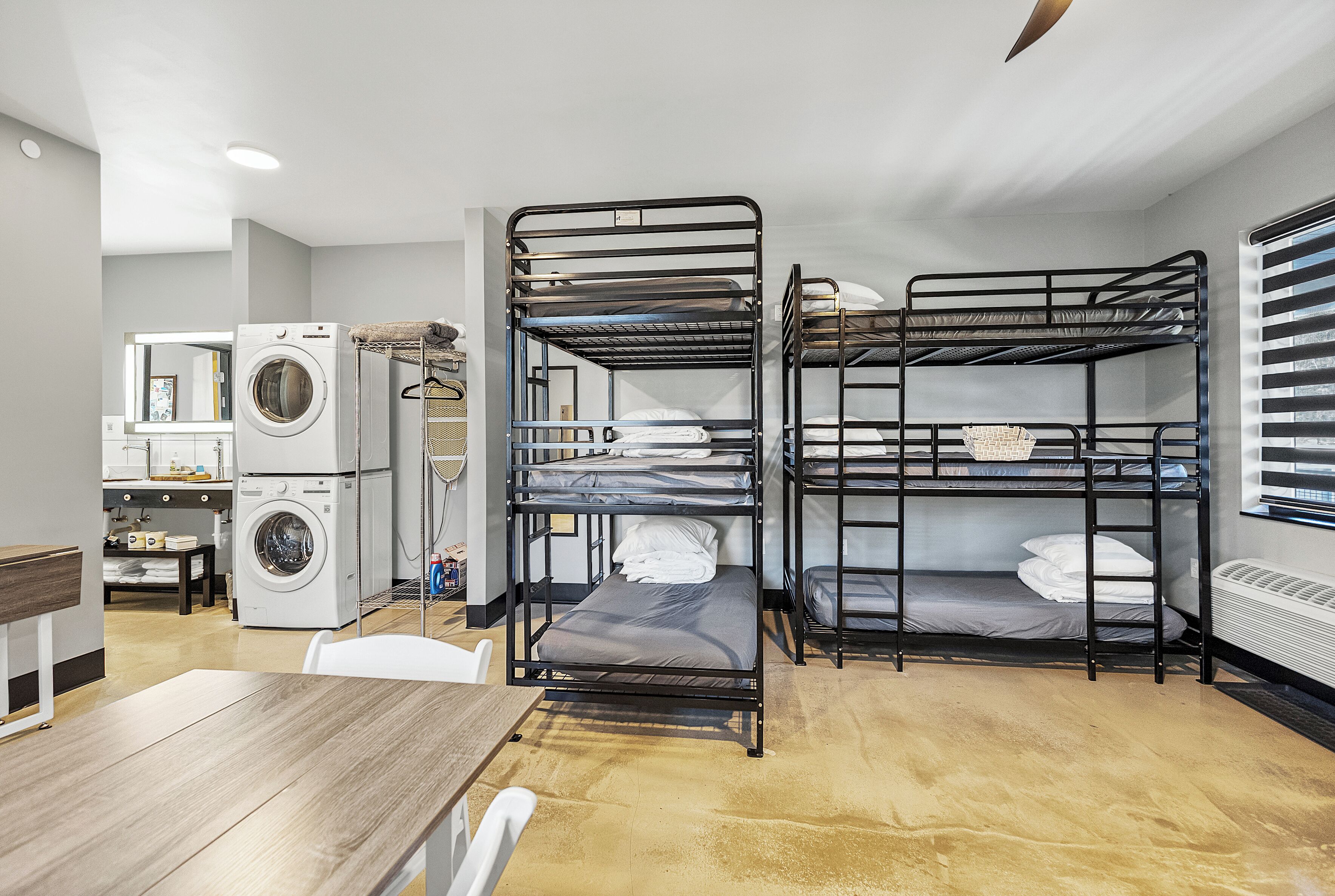 2 bedrooms, iron/ironing board, travel cot, free WiFi