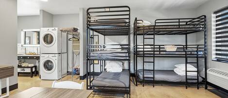 2 bedrooms, iron/ironing board, travel cot, free WiFi