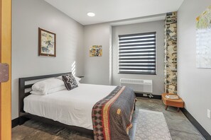 1 Schlafzimmer, Bügeleisen/Bügelbrett, Reisekinderbett, kostenloses WLAN