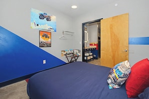 1 bedroom, iron/ironing board, travel crib, free WiFi