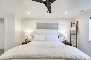 3 bedrooms, iron/ironing board, WiFi, bed sheets