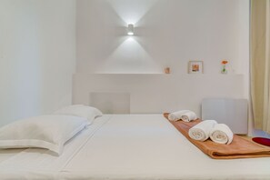 1 habitación, tabla de planchar con plancha, wifi gratis y ropa de cama 