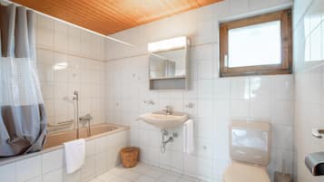 Chalet (3 Bedrooms) | Floor plan