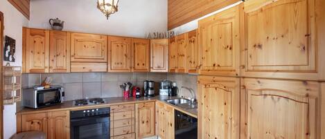 Chalet (3 Bedrooms) | Floor plan