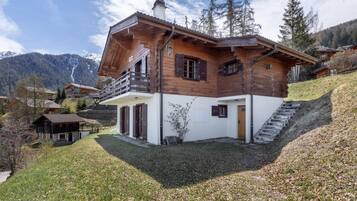 Chalet (3 Bedrooms) | Façade de l’hébergement