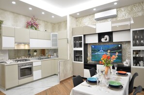 Interior - Caserta Deluxe Bis (Caserta)