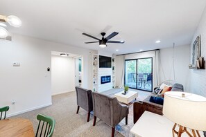 TV, fireplace, DVD player